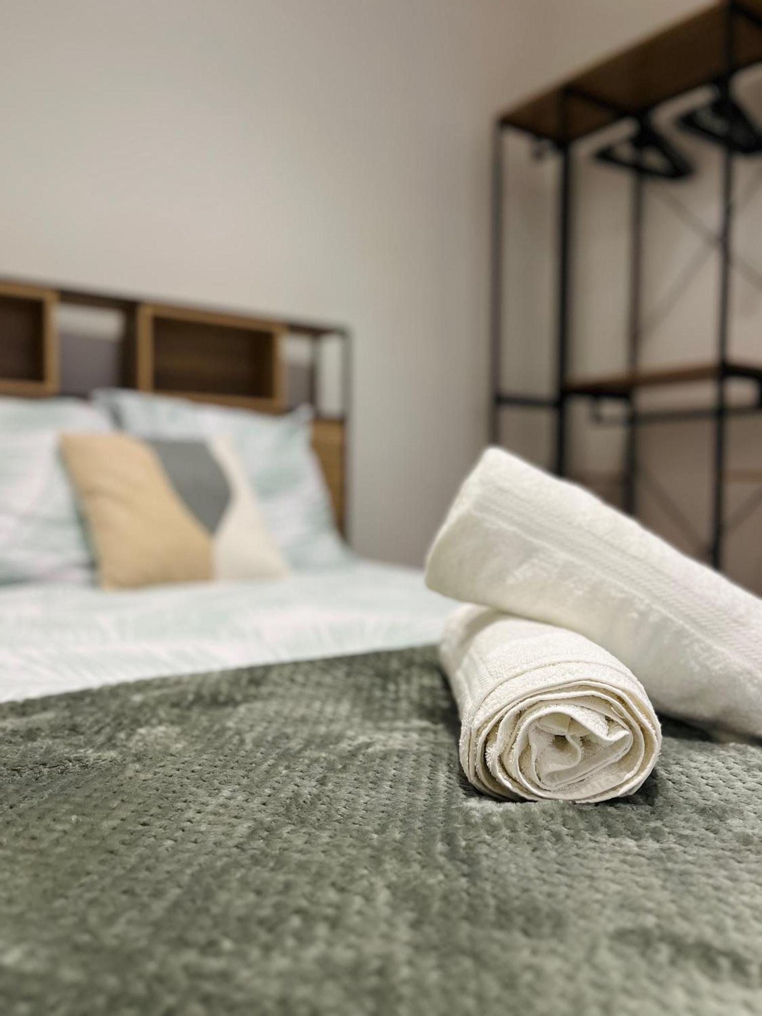 La Ruche Arrageoise - Parking Gratuit - Cozy - Grand Lit - Long Sejour Apartment Arras Luaran gambar
