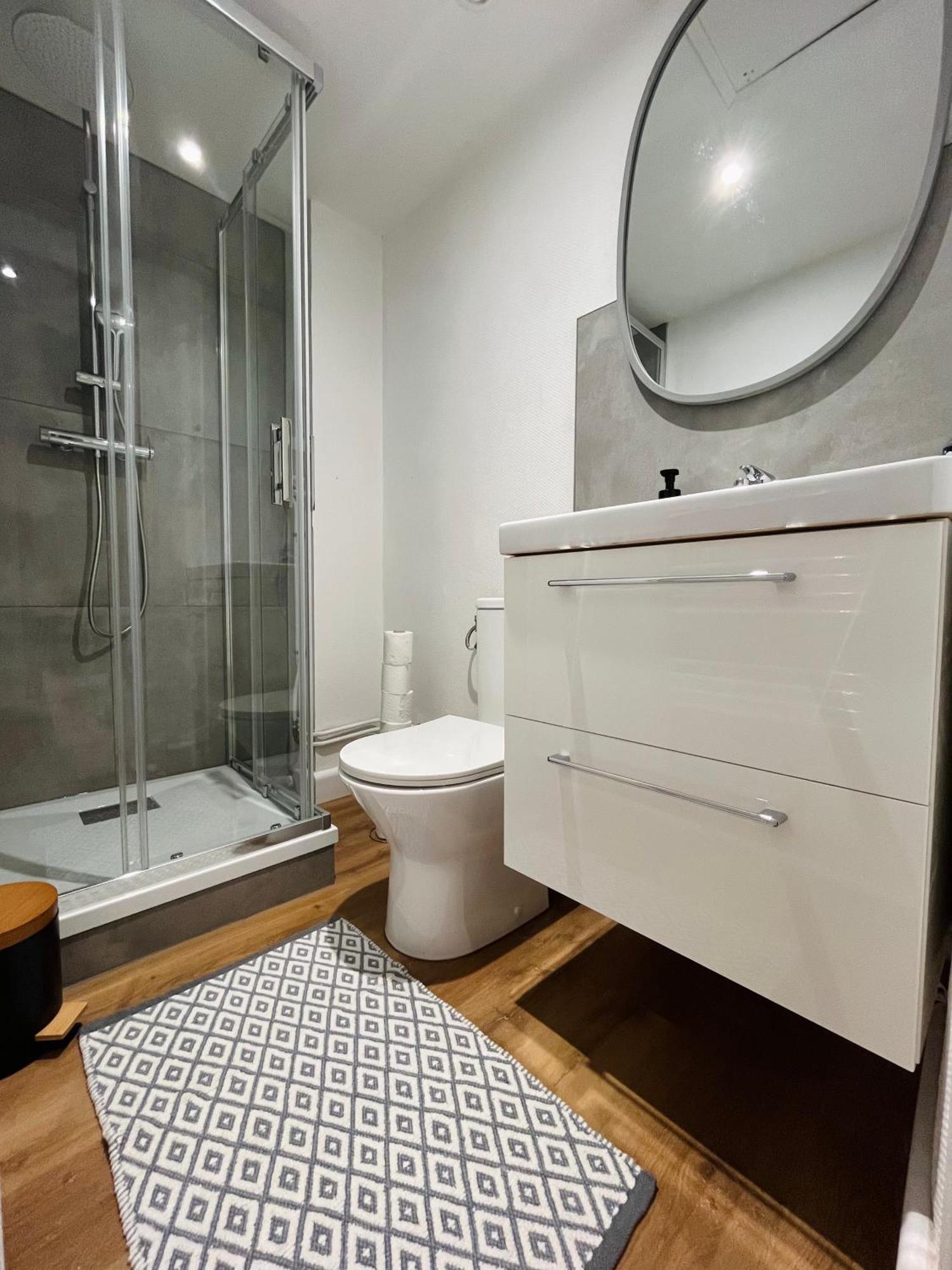 La Ruche Arrageoise - Parking Gratuit - Cozy - Grand Lit - Long Sejour Apartment Arras Luaran gambar